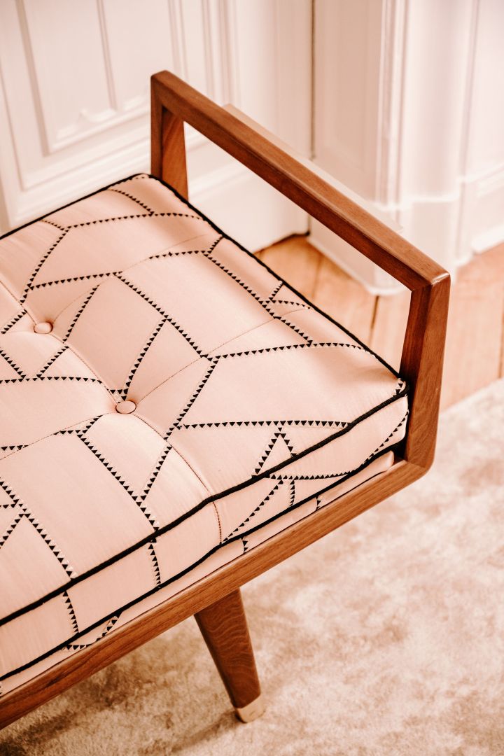 Jacquard velvet with tiger coat Tiger Beat | Dedar Milano
